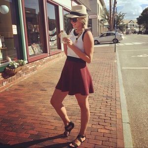 H&M Size Medium Maroon skirt